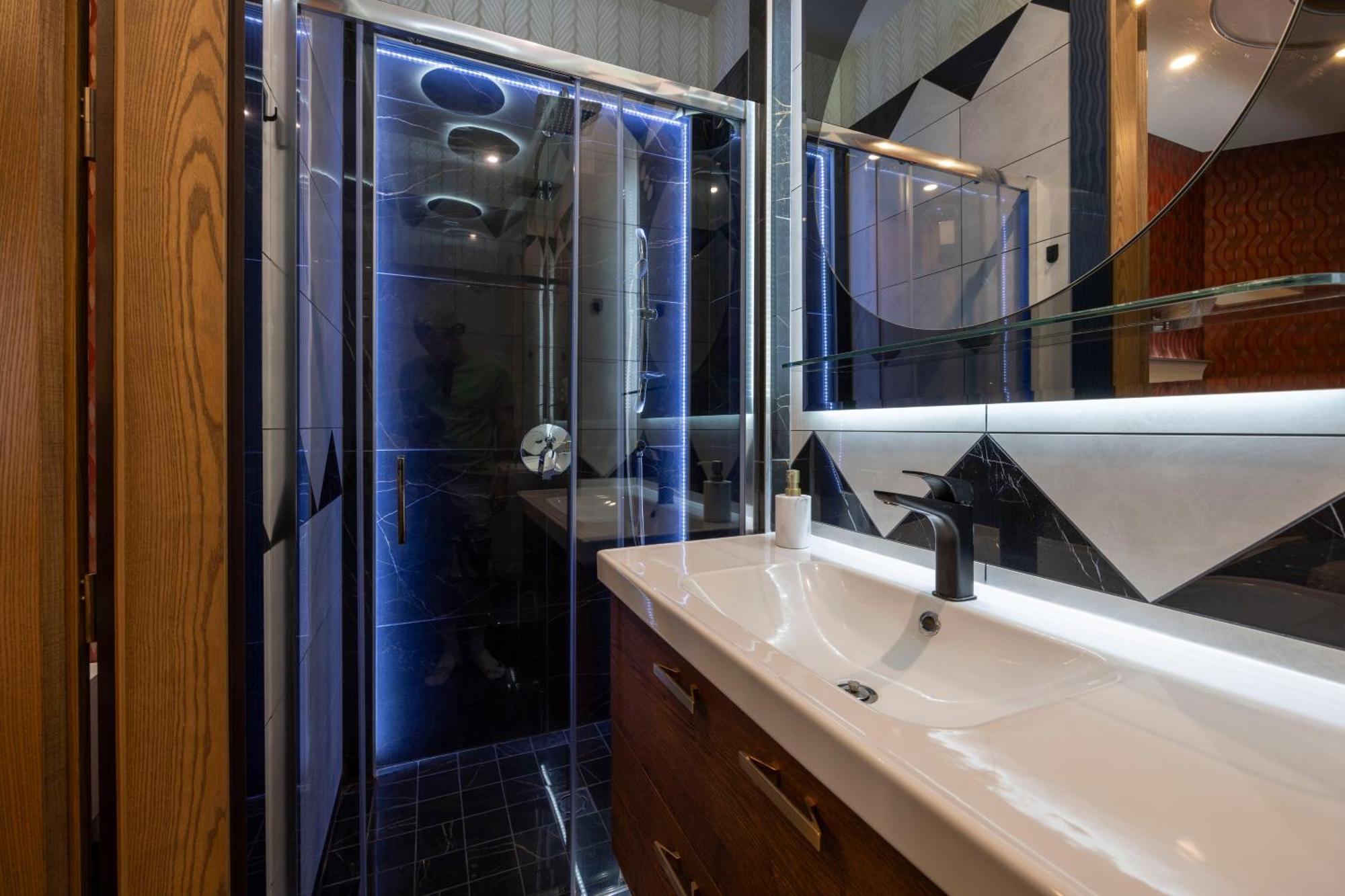 Luxury Royal Central Apartment By Prestige Homes Budapest Esterno foto