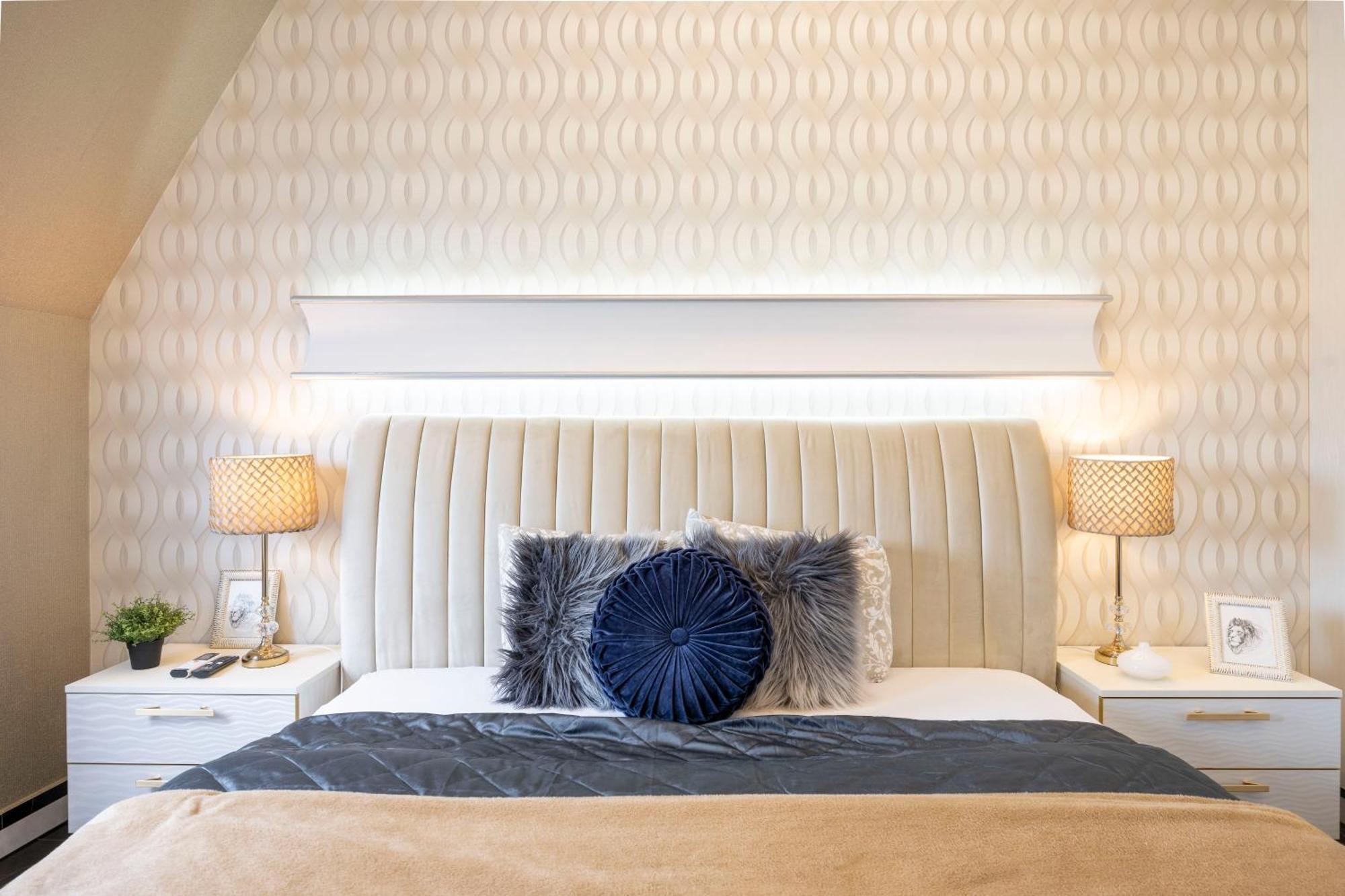 Luxury Royal Central Apartment By Prestige Homes Budapest Esterno foto